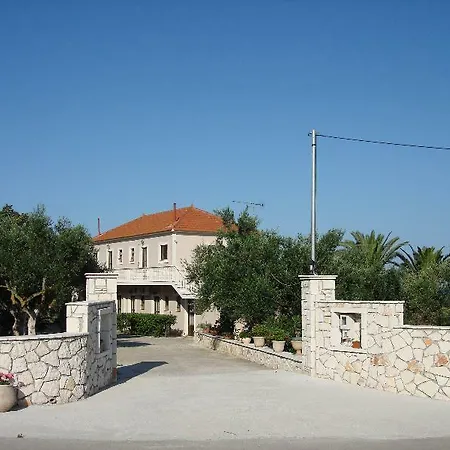 Kapnisi Lejlighed Vasilikí